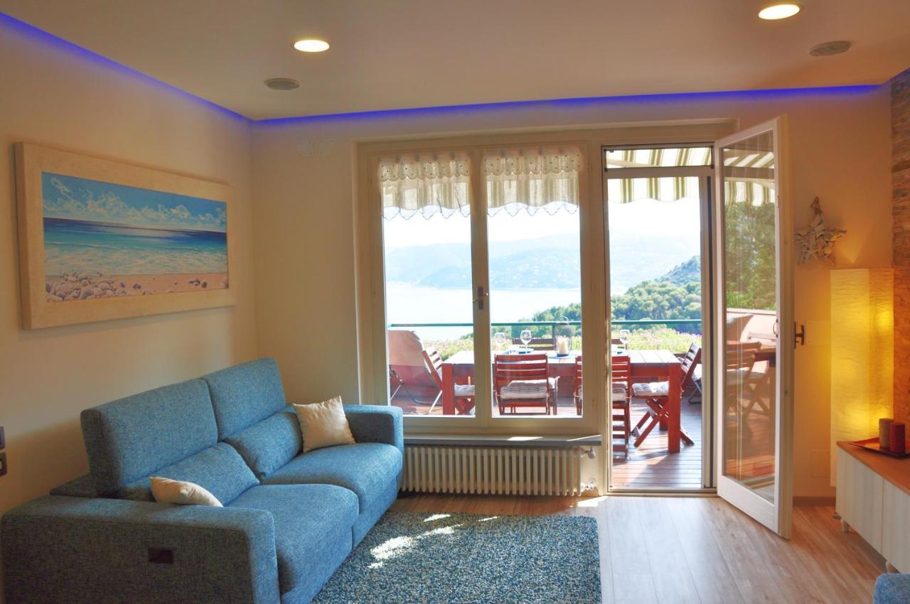 Una Spettacolare Vista Mare - Casa Con Jacuzzi Bergeggi Kültér fotó